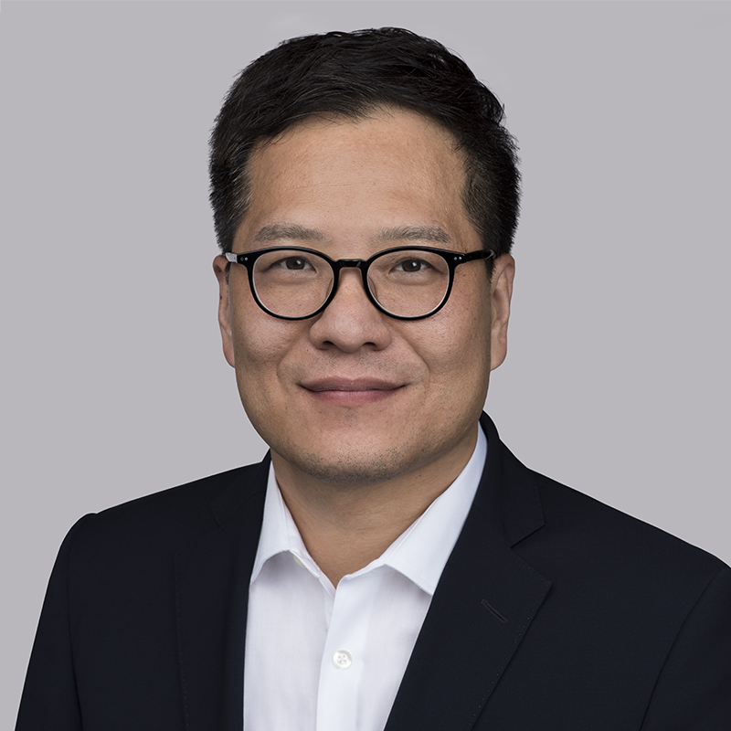 Zack Kim ist Präsident von Essex Solutions Asia, wo er regionale strategische Initiativen im Bereich Lackdraht leitet, Best Practices implementiert und die Investitionsoptimierung überwacht. Zuvor war Kim seit 2019 als Vizepräsident für Corporate Business Planning tätig, nachdem er ab 2012 als Direktor für FP&A in Asien und als Personaldirektor bei Superior Essex tätig war. Kims umfangreiche Erfahrung umfasst neun Jahre als Direktor für Personalwesen bei LS Cable & System. Er besitzt einen Bachelorabschluss in Betriebswirtschaft von der Sungkyunkwan University und studierte an der Graduate School of Labor Studies der Korea University in Südkorea. Kims umfassende Erfahrung in der Geschäftsplanung, im Bereich Finanzen und im Personalwesen hat ihn in die Lage versetzt, wichtige strategische Ziele zu erreichen und operative Exzellenz voranzutreiben.